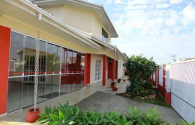 Imagem: O apartamento possui 3 Dormitórios, 3 Suítes, 5 Banheiros