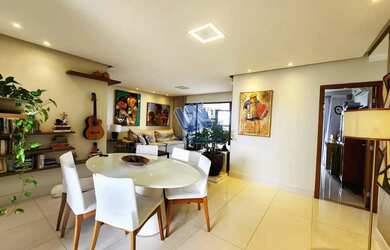 Imagem: O apartamento possui 4 Dormitórios, 3 Suítes, 6 Banheiros