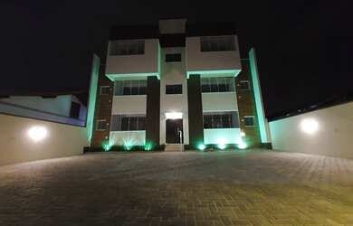 Imagem: O apartamento possui 2 Dormitórios, 1 Suíte, 2 Banheiros