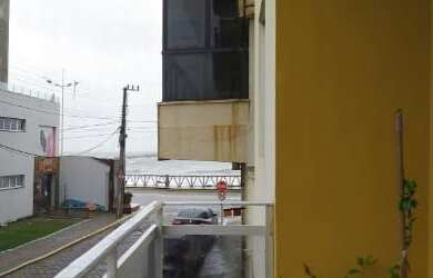 Imagem: O apartamento possui 3 Dormitórios, 1 Suíte, 2 Banheiros