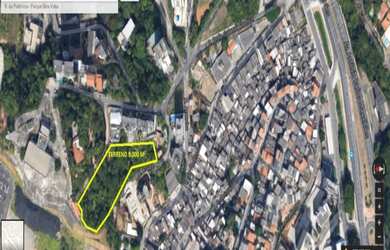 Imagem: O terreno possui 9000m² de Área Privada e está localizado