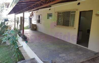 Imagem: A casa possui 2 Dormitórios, 1 Banheiro e está localizado