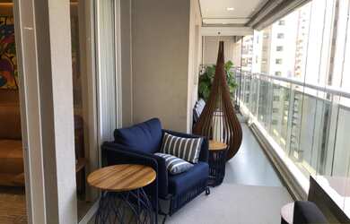 Imagem: O apartamento possui 2 Dormitórios, 2 Suítes, 3 Banheiros