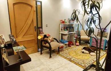 Imagem: A casa possui 3 Dormitórios, 2 Suítes, 4 Banheiros, 4 Vagas