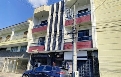 Imagem: O apartamento possui 3 Dormitórios, 1 Suíte, 1 Banheiro, 1