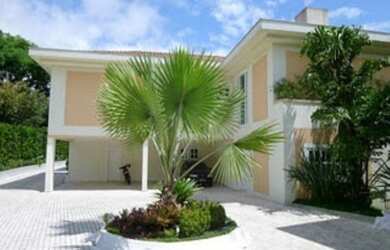 Imagem: A casa em condomínio à venda possui 4 Dormitórios, 4 Suítes