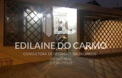 Imagem: A casa possui 3 Dormitórios, 1 Suíte, 3 Banheiros, 4 Vagas