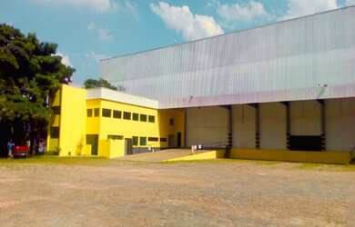 Imagem: O depósito possui 6 Banheiros, 10 Vagas na garagem, 19.000m²