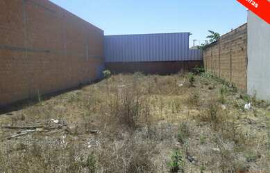 Imagem: O terreno possui 344m² de Área Privada e está localizado