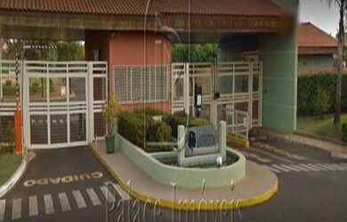 Imagem: A casa em condomínio possui 3 Dormitórios, 1 Suíte, 2 Banheiros