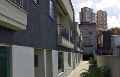 Imagem: A casa possui 3 Dormitórios, 1 Suíte, 2 Banheiros, 2 Vagas