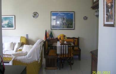 Imagem: O apartamento possui 2 Dormitórios, 1 Suíte, 3 Banheiros