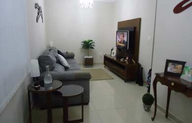 Imagem: A casa possui 3 Dormitórios, 1 Suíte, 4 Banheiros, 2 Vagas