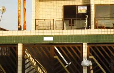 Imagem: A casa possui 3 Dormitórios, 1 Suíte, 2 Banheiros, 1 Vaga