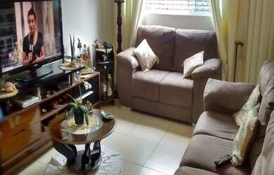 Imagem: O apartamento possui 2 Dormitórios, 1 Suíte, 2 Banheiros