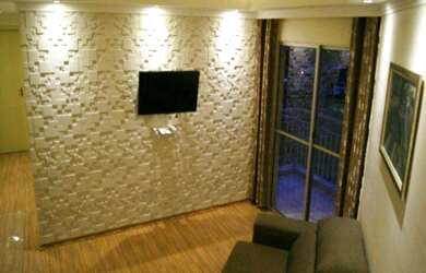 Imagem: O apartamento possui 2 Dormitórios, 1 Banheiro, 1 Vaga na garagem