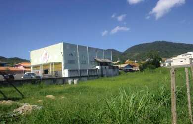 Imagem: O terreno possui 1.250m² de Área Privada e está localizado