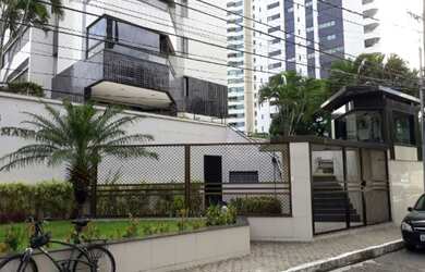 Imagem: O apartamento possui 4 Dormitórios, 2 Suítes, 4 Banheiros