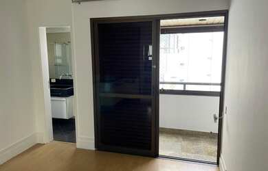 Imagem 9: 4 dormitórios, 2 suíte, 5 banheiro, 3 vagas na garagem, 227M² de Área Construída