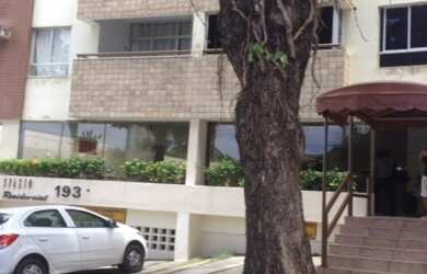 Imagem: O apartamento possui 1 Dormitório, 1 Banheiro, 1 Vaga na garagem