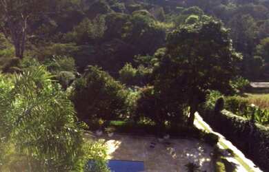 Imagem: A chácara possui 7 Dormitórios, 3 Suítes, 8 Banheiros, 8