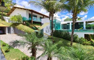 Imagem: A casa possui 10 Dormitórios, 5 Suítes, 10 Banheiros, 20 Vagas