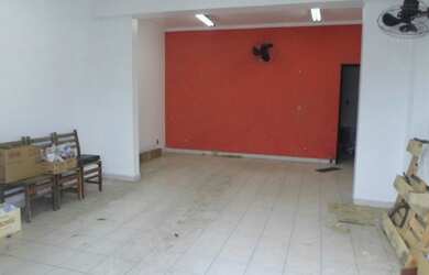 Imagem: A loja possui 6 Vagas na garagem e está localizado em Jardim