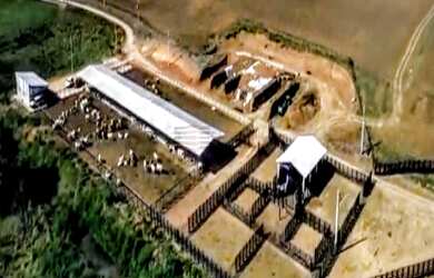 Imagem: A fazenda possui 1 Dormitório, 1 Banheiro, 105m² de Área