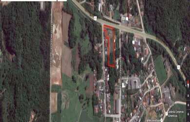 Imagem: O terreno possui 8.500m² de Área Privada e está localizado