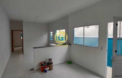 Imagem: A casa possui 2 Dormitórios, 1 Banheiro, 1 Vaga na garagem