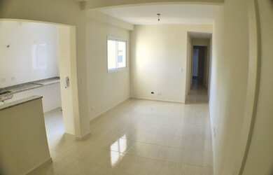 Imagem: O apartamento possui 2 Dormitórios, 1 Suíte, 1 Banheiro, 2