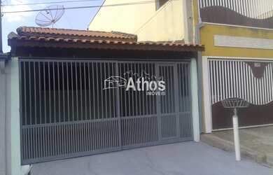 Imagem: A casa possui 2 Dormitórios, 2 Vagas na garagem, 81m² de Área