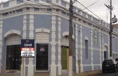 Imagem: A sala comercial possui 3 Banheiros, 90m² de Área e está