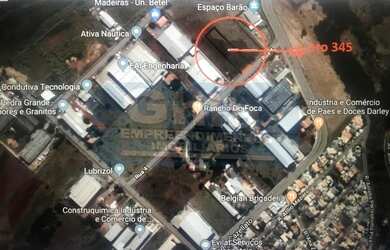 Imagem: O terreno possui 2500m² de Área Privada e está localizado