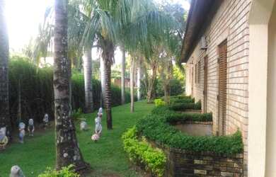 Imagem: A chácara possui 6 Dormitórios, 6 Suítes, 8 Banheiros, 5