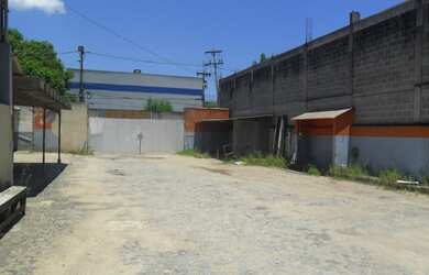 Imagem: O depósito possui 10.000m² de Área Privada e está localizado