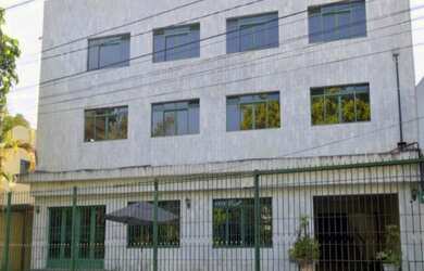 Imagem: A sala comercial possui 4 Banheiros, 4 Vagas na garagem e 1019m²