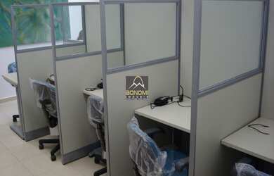 Imagem: A loja possui 2 Banheiros, 98m² de Área e 54m² de Área Privada