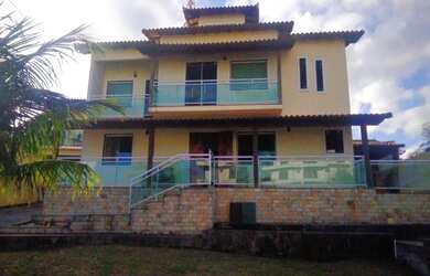 Imagem: A casa possui 8 Dormitórios, 4 Suítes, 5 Banheiros, 11 Vagas