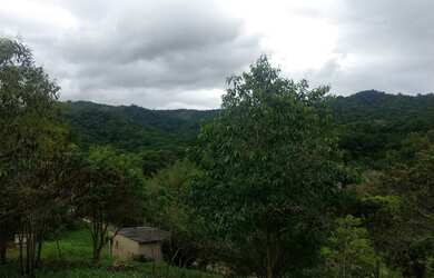 Imagem: A fazenda possui 2 Dormitórios, 1 Banheiro, 11.000m² de Área