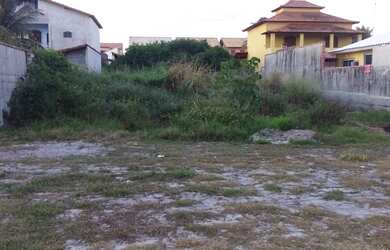 Imagem: O terreno possui 605m² de Área e está localizado em Jaconé