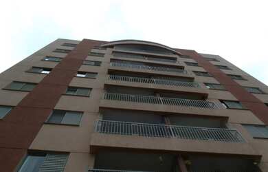 Imagem: O apartamento possui 3 Dormitórios, 1 Suíte, 2 Banheiros