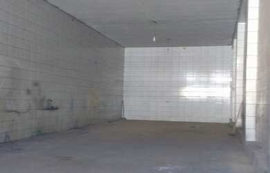 Imagem: O depósito possui 300m² de Área, 90m² de Área Privada e