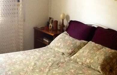 Imagem: A casa possui 3 Dormitórios, 1 Suíte, 1 Banheiro, 2 Vagas