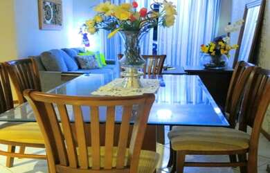 Imagem: O apartamento possui 2 Dormitórios, 1 Suíte, 1 Banheiro, 1