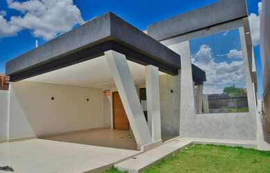 Imagem: A casa em condomínio possui 4 Dormitórios, 3 Suítes, 5 Banheiros