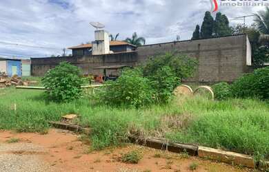 Imagem: O terreno possui 280m² de Área Privada e está localizado