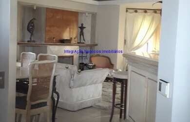 Imagem 8: Apartamento 170m², 04 dormitórios (sendo 01 suíte), 03 banheiros e 03 vagas na garagem. C