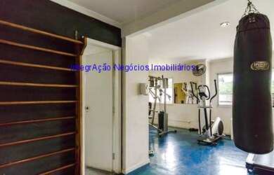 Imagem 5: Condomínio com piscina, salão de festa, academia e portaria 24hrs. Excelente...