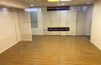 Imagem 1: Condomínio com portaria e segurança 24hrs. Excelente localização á...